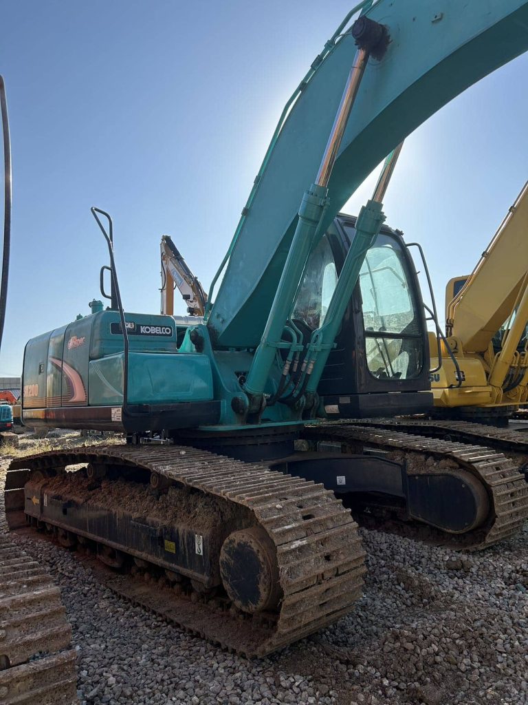 Used Kobelco SK200-8