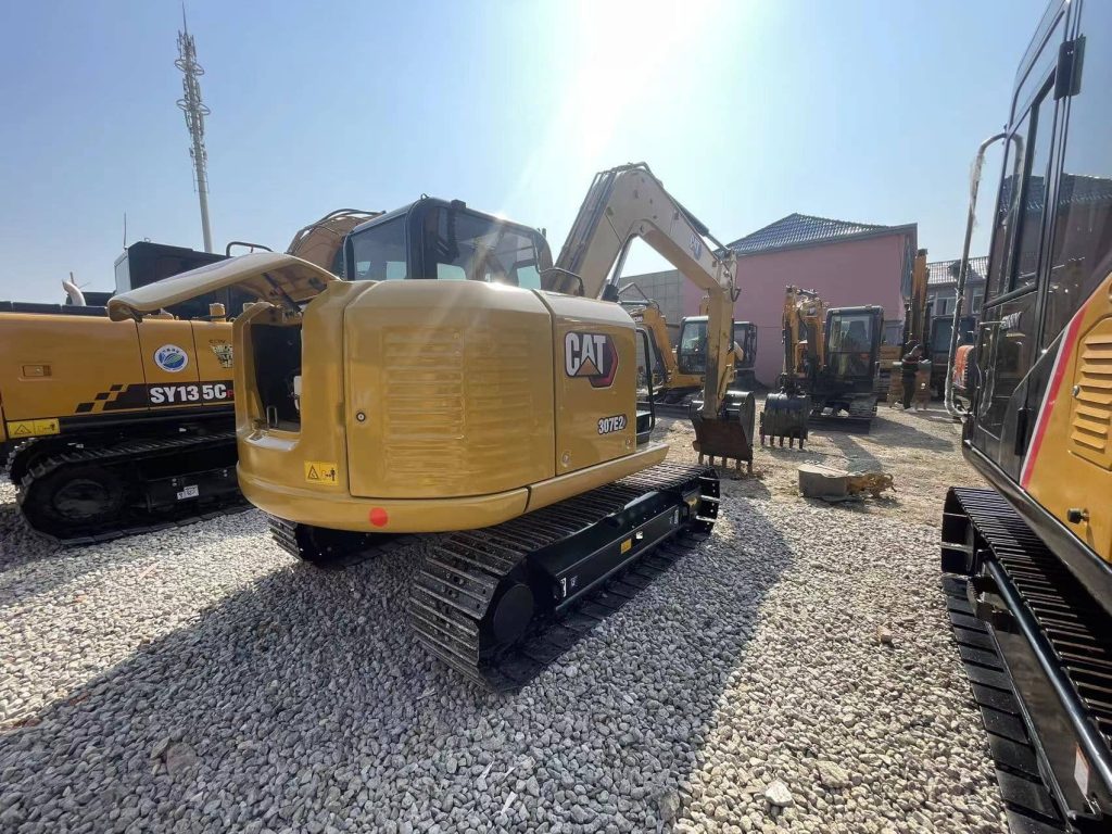 Used Caterpillar 307E2 Excavators