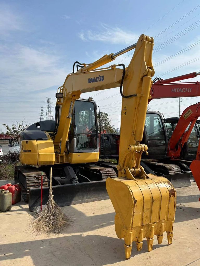 Used Komatsu PC78 excavator